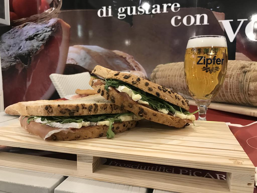 Affittacamere Prosciutti Picaron Villanova  Exterior foto